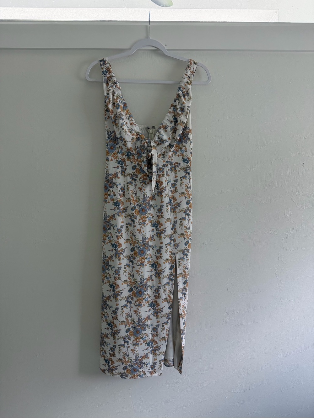 Abercrombie & Fitch Floral Midi Dress in Cream, Blue and Tan